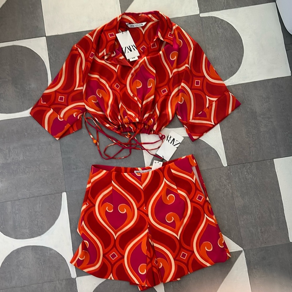 Zara Emilio Pucci-esque matching shorts and top
